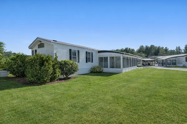 222 Park Circle, Sturbridge, MA 01566
