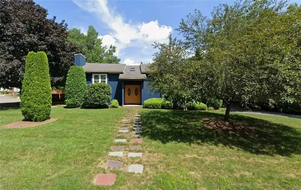 2 Sturbridge Ave, Smithfield, RI 02828 - Image #1