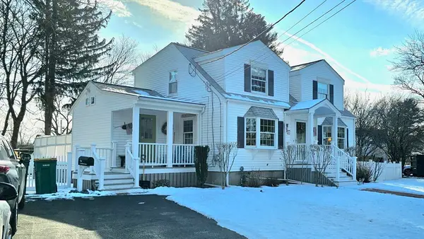 84 Cameron Rd, Norwood, MA 02062