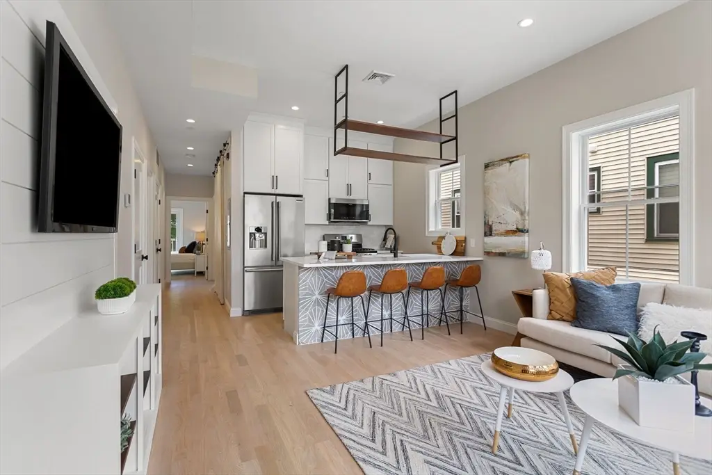 32 Wentworth St #2, Boston, MA 02124 - Image #1