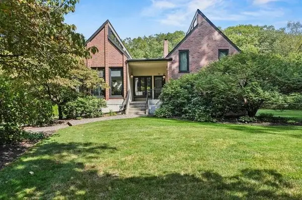 20 Mount Joy Drive, Tewksbury, MA 01876