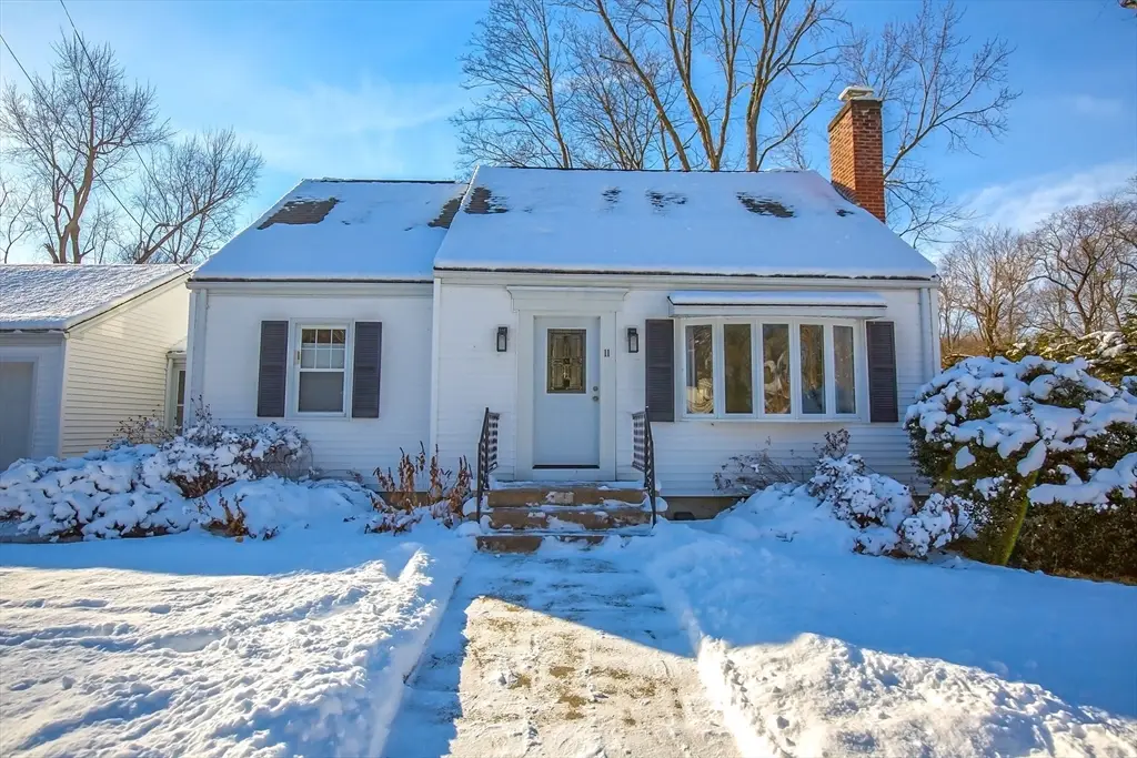 11 Nevins Ave, Longmeadow, MA 01106 - Image #1