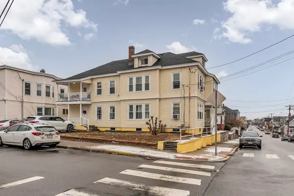 87-87A Brookfield St, Lawrence, MA 01843