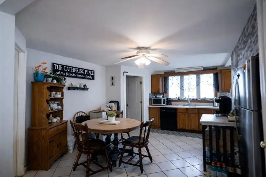 34 Warren St, Taunton, MA 02780 - Image #3