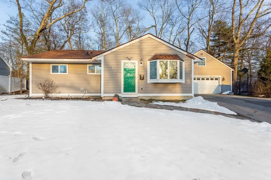 11 Crestwood Ave, Plainville, MA 02762 - Image #1