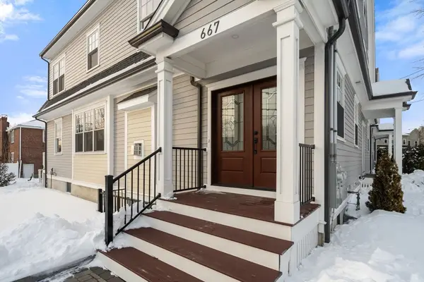 667 Boylston St #667, Newton, MA 02459