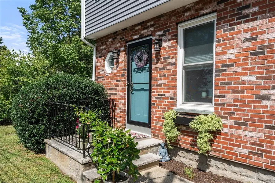 4 Waite Ave, Burlington, MA 01803 - Image #2