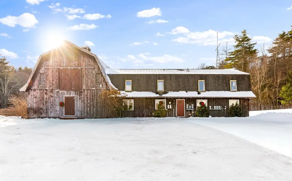 27 West St, Montague, MA 01351 - Image #1