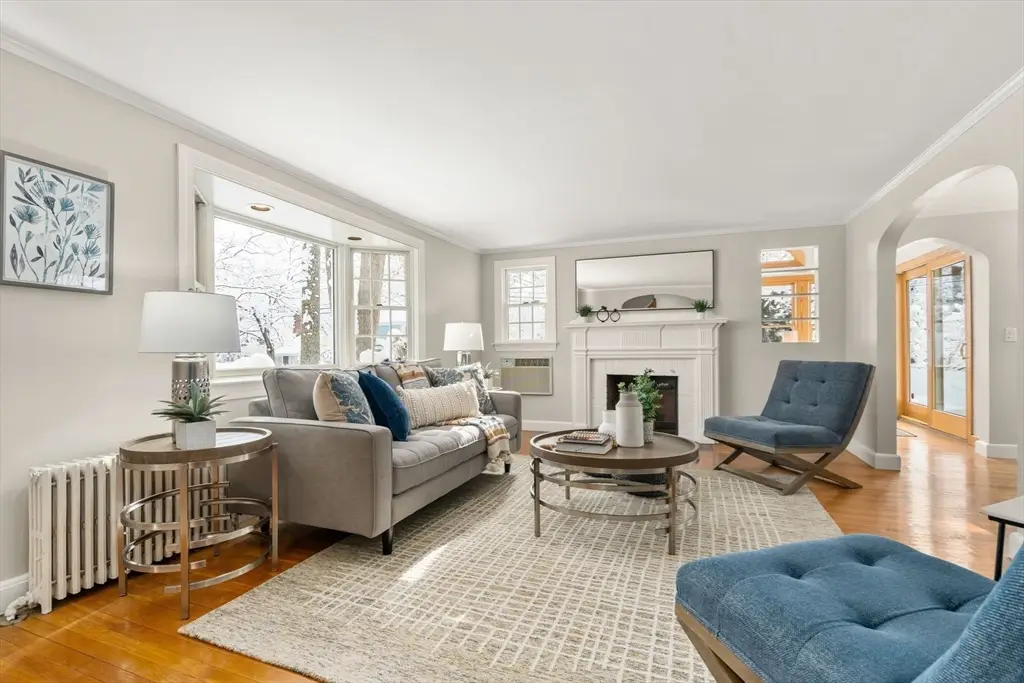 70 Craftsland Rd, Chestnut Hill, MA 02467 - Image #1