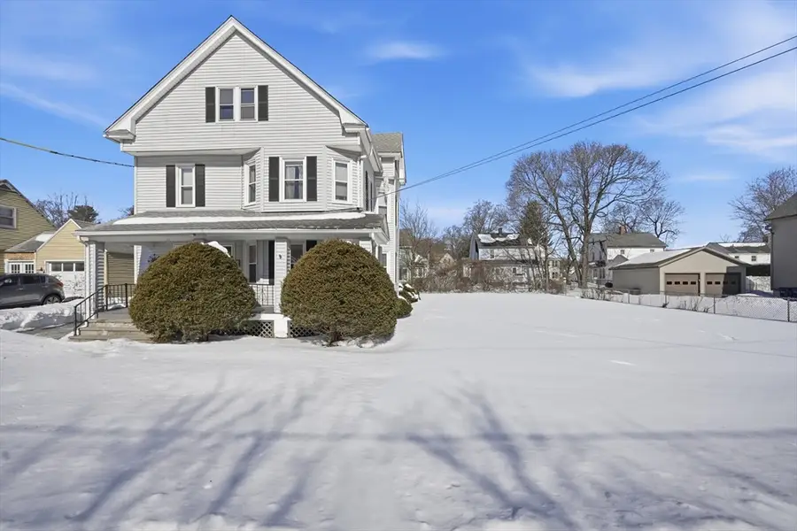 32 Maple St, West Springfield, MA 01089 - #2
