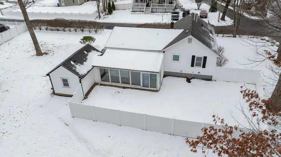 39 Sycamore Lane, Billerica, MA 01821 - Image #2