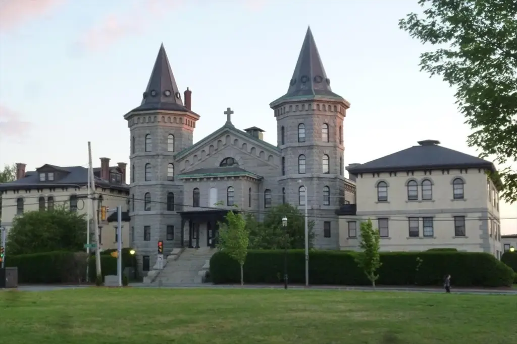 191 Thorndike St #26, Lowell, MA 01852 - Image #1