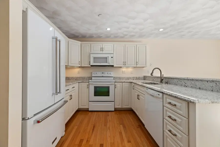 159 Allen Rd #32, Billerica, MA 01821 - Image #3