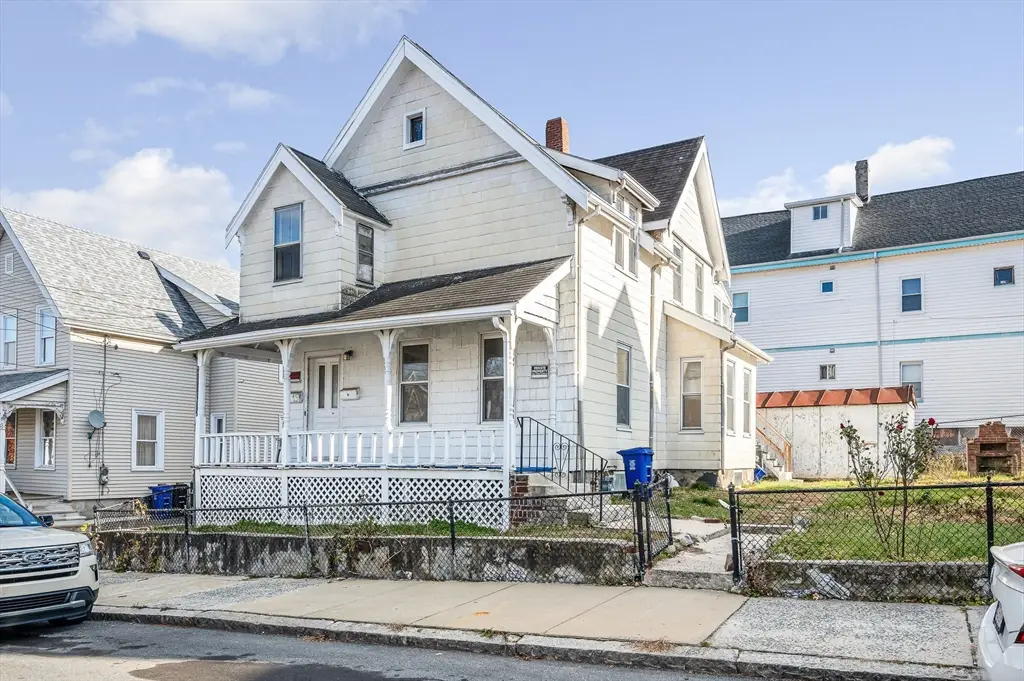 19 Mills St, Malden, MA 02148 - Image #1