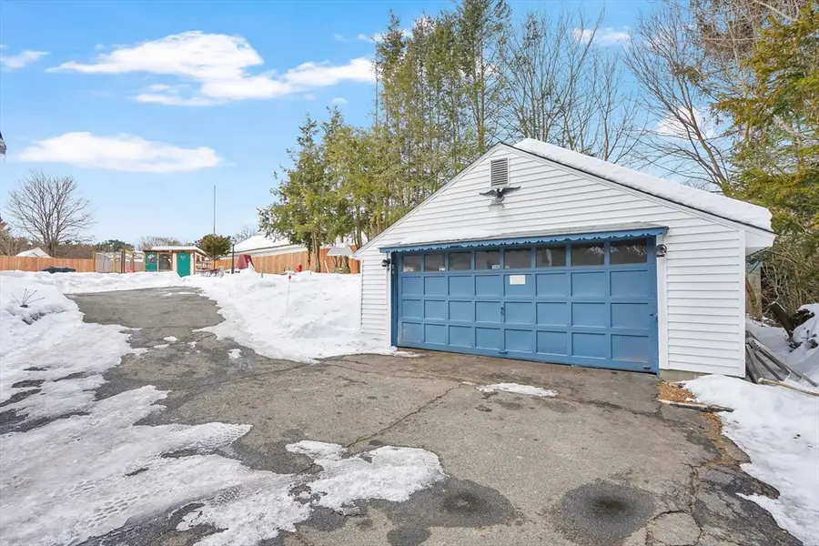 24 Clinton St, Ware, MA 01082 - #2