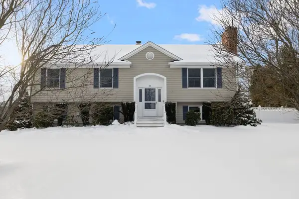 45 Obannon Pl, Swansea, MA 02777