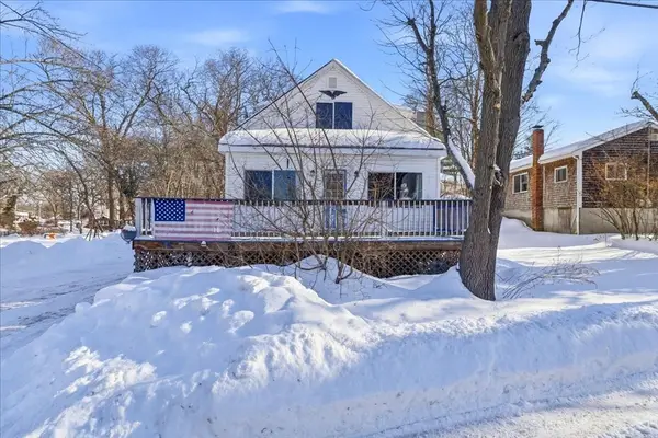 14 Cross St, Weymouth, MA 02189