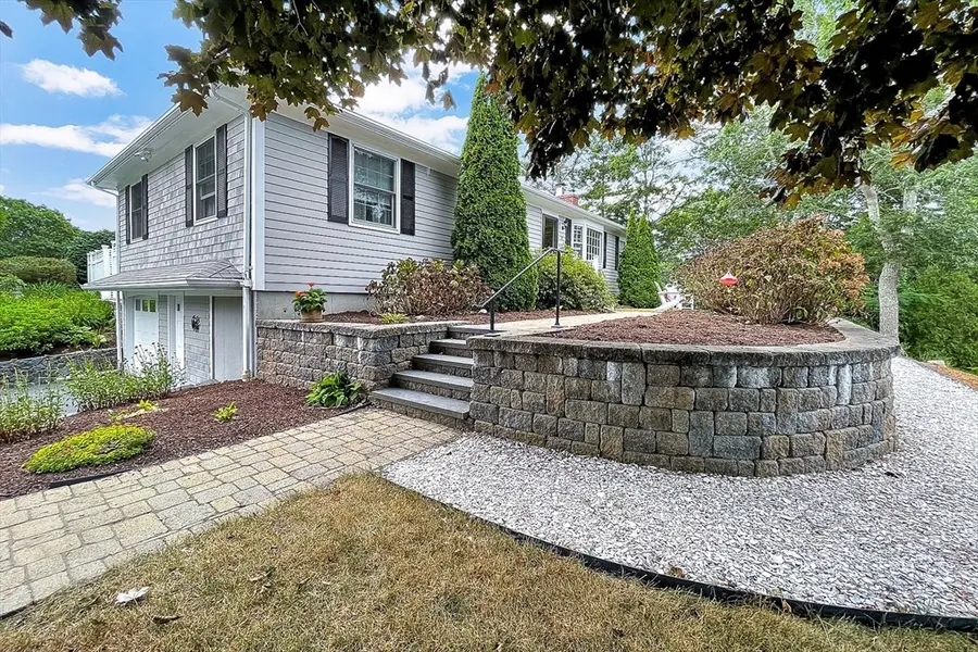 3 Mcnamara Ave, Yarmouth, MA 02673 - Image #3