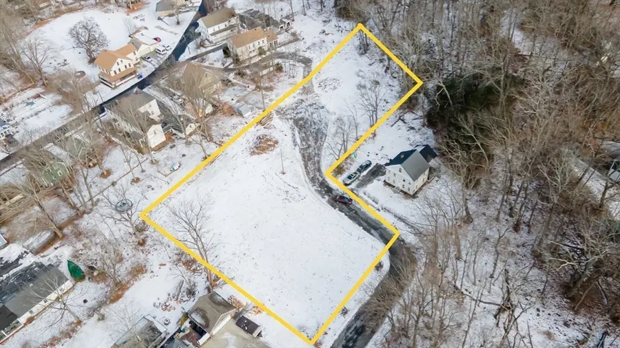 46 Auburn Pl, Athol, MA 01364 - #3