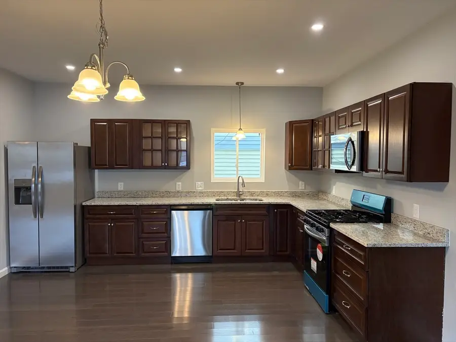 184 Avenue C #M2, Woonsocket, RI 02895 - Image #2