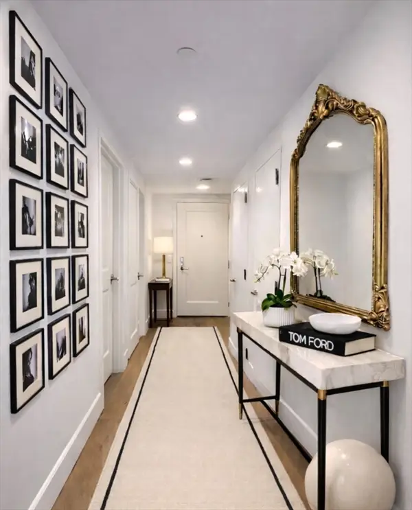 100 Lovejoy Wharf #11K, Boston, MA 02114