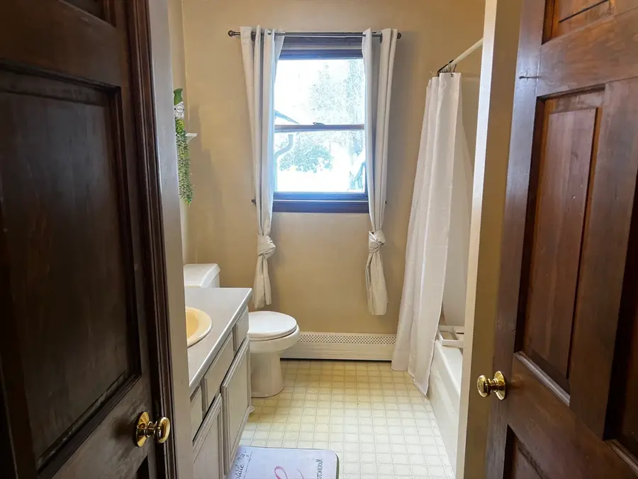 120 Worcester St, Bridgewater, MA 02324 - #3