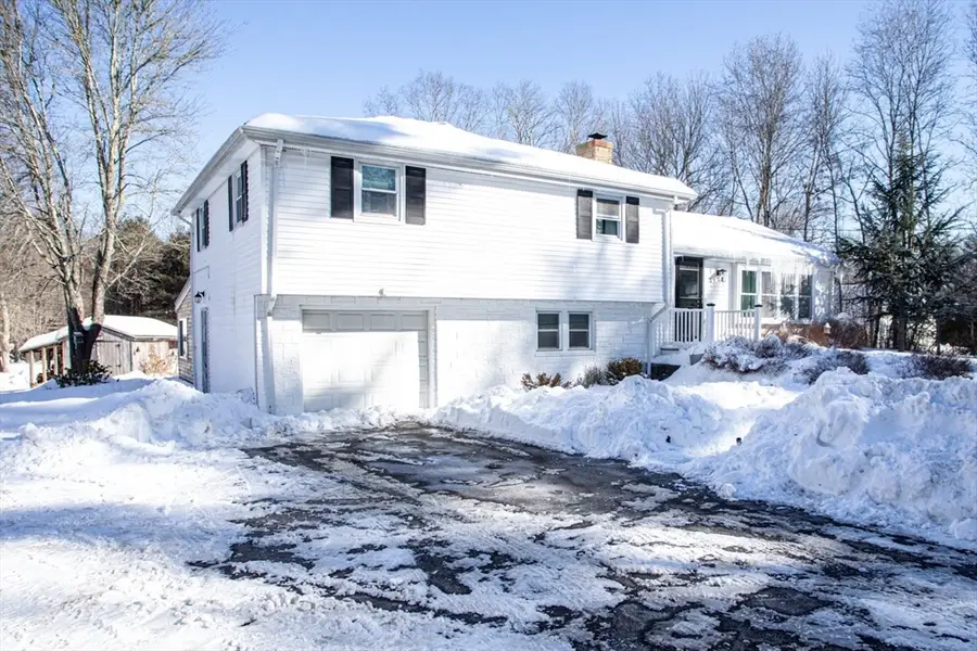 71 County St, Lakeville, MA 02347 - Image #2