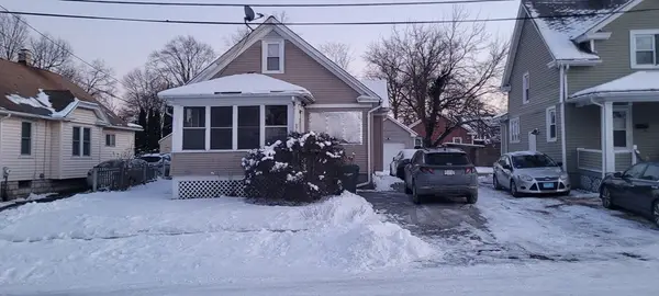 17 Bushwick Place, Springfield, MA 01109