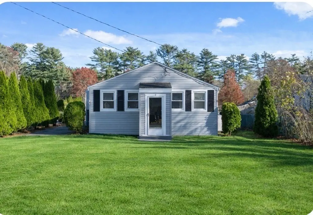 7 Cedar Dr, Carver, MA 02330 - #1