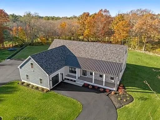 73 Raymond, Raynham, MA 02767