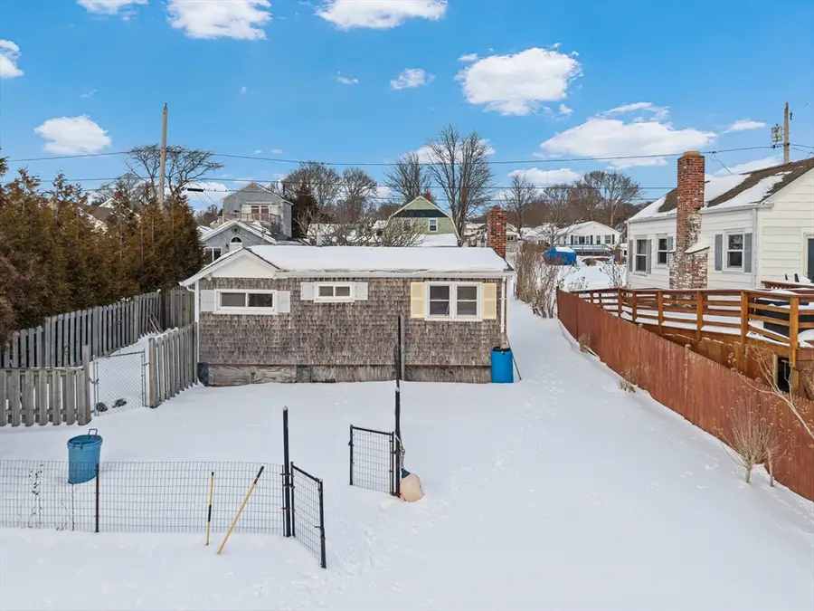 27 Bayview Ave, Fairhaven, MA 02719 - Image #3