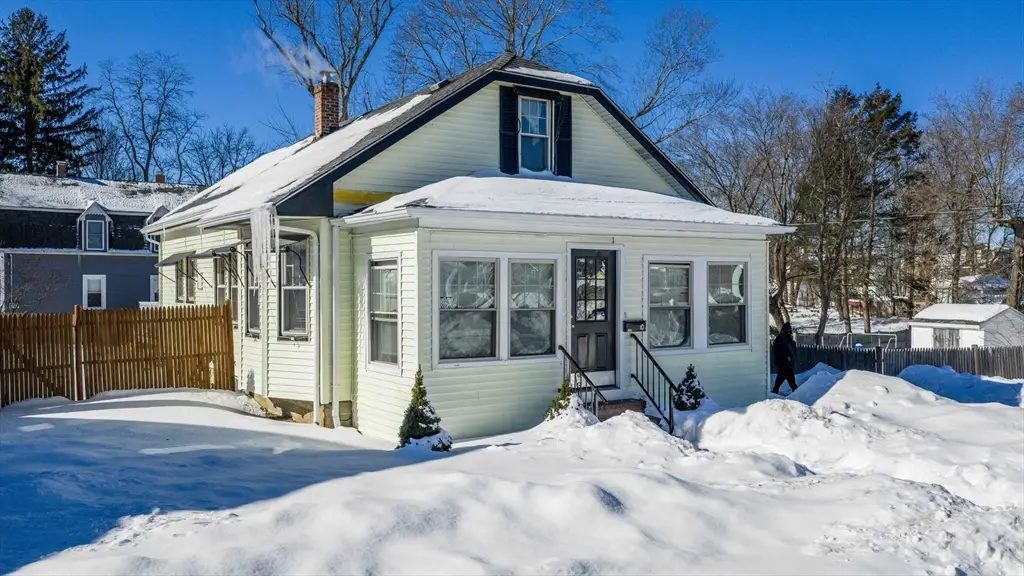 10 Jefferson Ave, Taunton, MA 02780 - Image #1