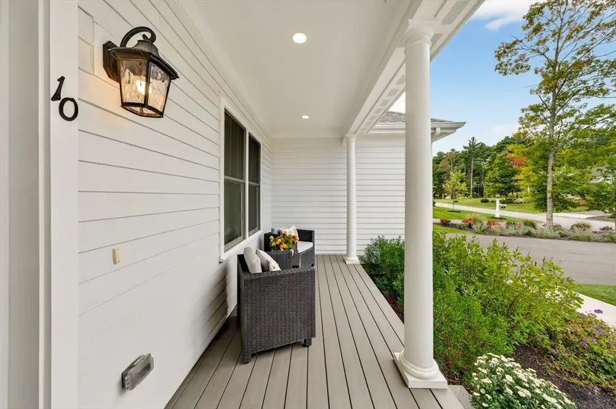 10 Shagbark Cir, Mattapoisett, MA 02739 - #3