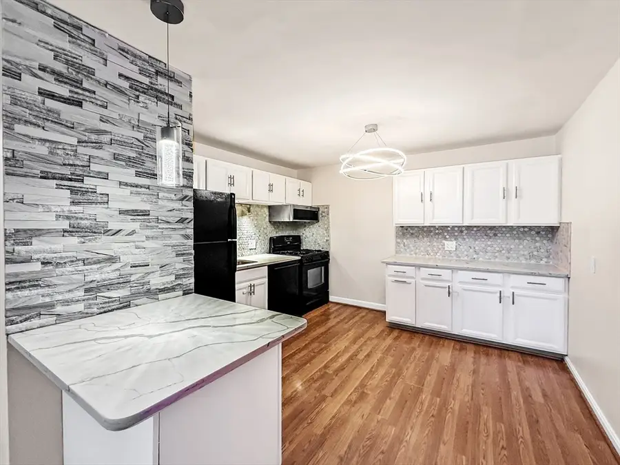 6 Venice St #B3, Danvers, MA 01923 - Image #2