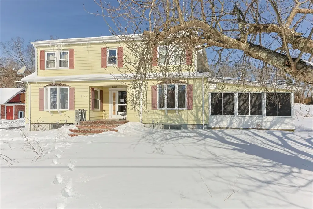 320-322 Old Bedford Rd, Westport, MA 02790 - Image #1