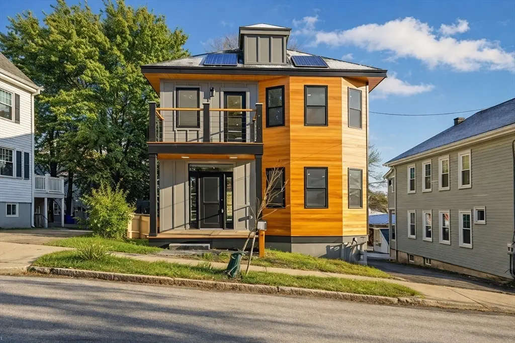 7 Park Ave Ext, Arlington, MA 02475 - #1