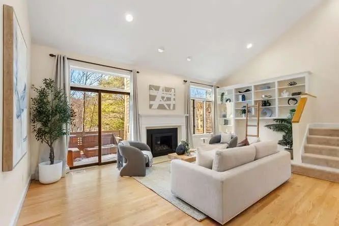 7 Wainwright Road #15, Winchester, MA 01890 - Image #1