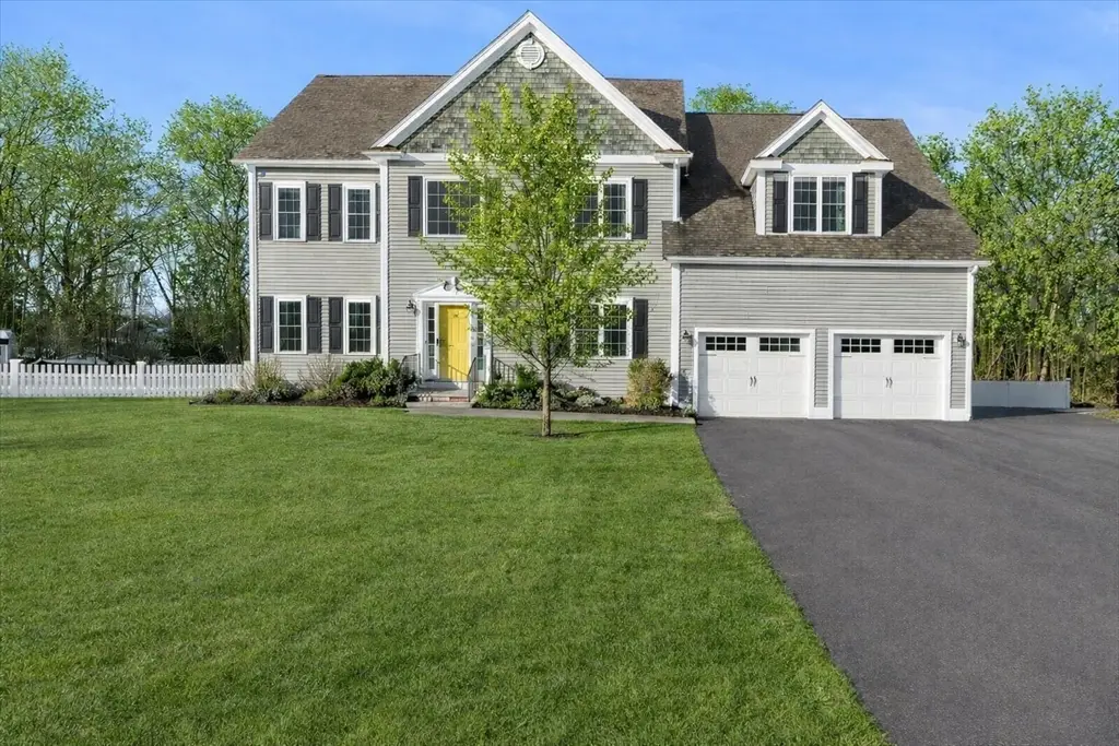 14 Teresa Dr, Millis, MA 02054 - #1