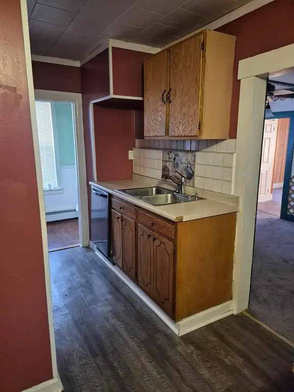 67 Fern St, Athol, MA 01331 - #3