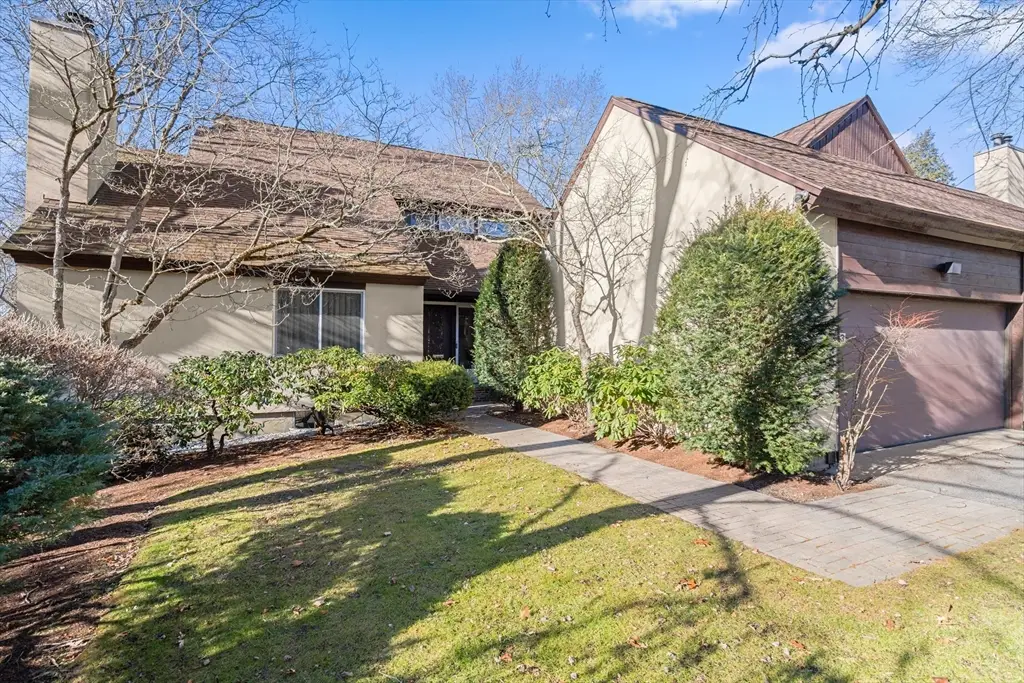 333 Goddard Ave #333, Brookline, MA 02445 - Image #1