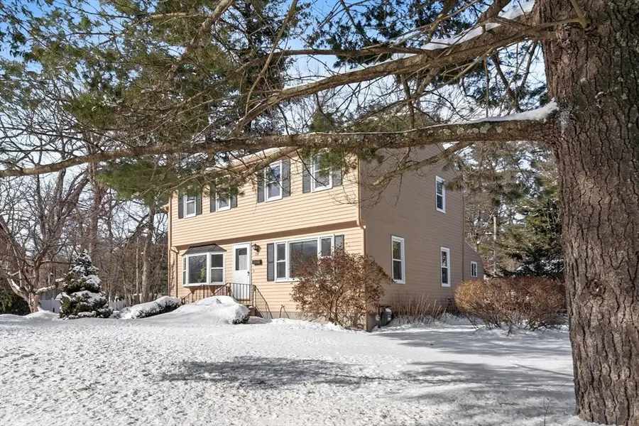 29 Pinewood Rd, Wellesley, MA 02482 - Image #2
