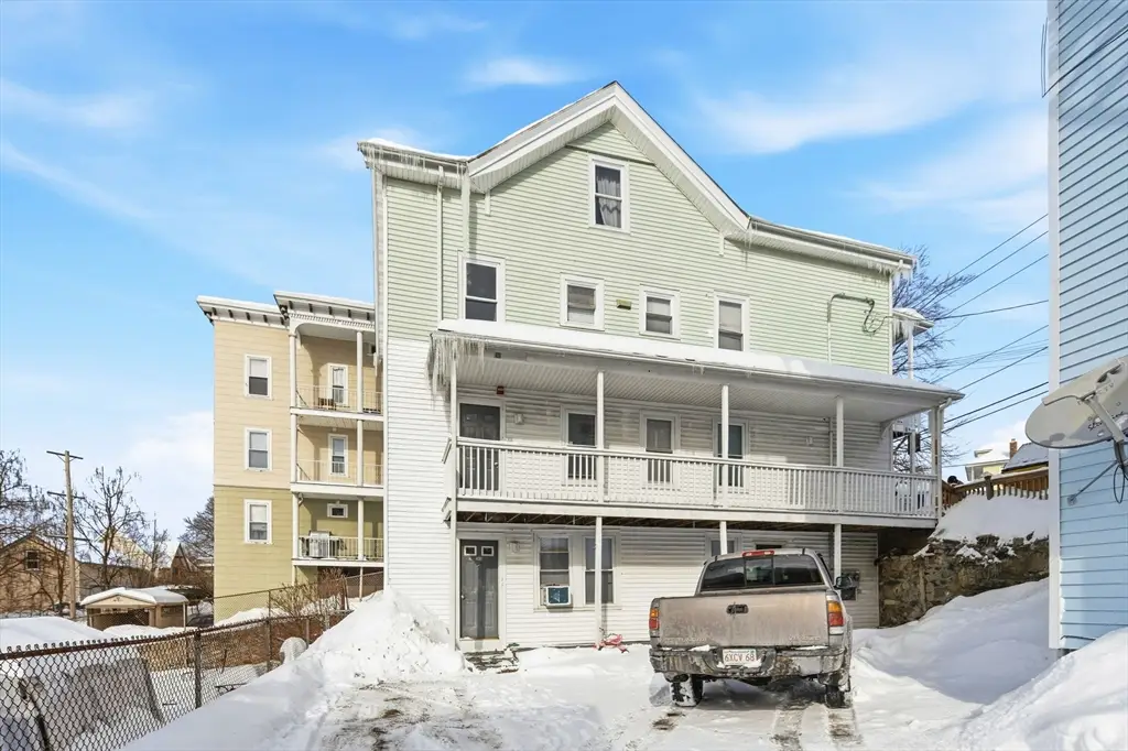 263 Elm St, Woonsocket, RI 02895 - Image #1