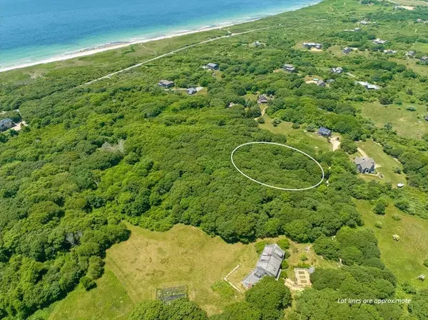 00 Old Field Rd, Aquinnah, MA 02535