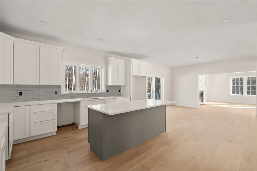 376 Elmwood Avenue, Holden, MA 01520 - #3