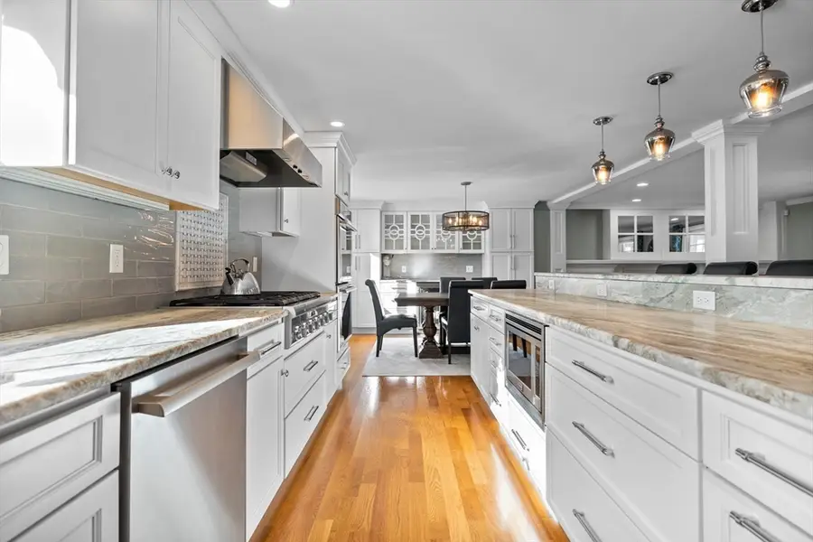 10 Hawthorne Rd, Winchester, MA 01890 - Image #2