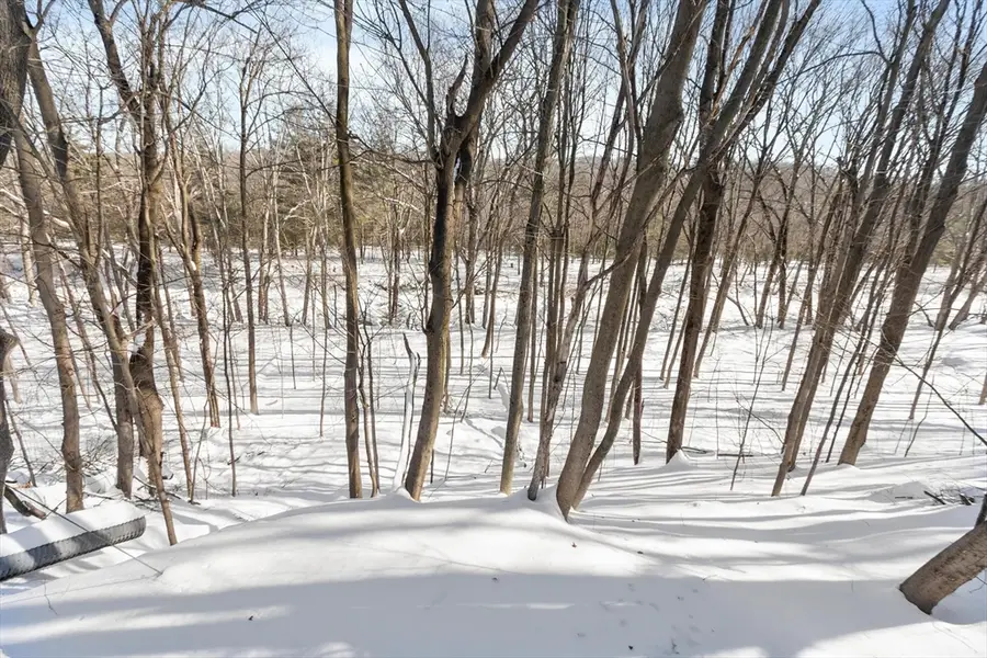 93 Forest St, Clinton, MA 01510 - Image #3