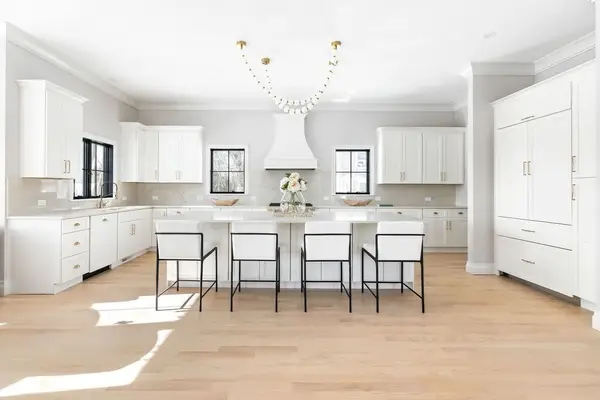 105 Adams Avenue, Newton, MA 02465