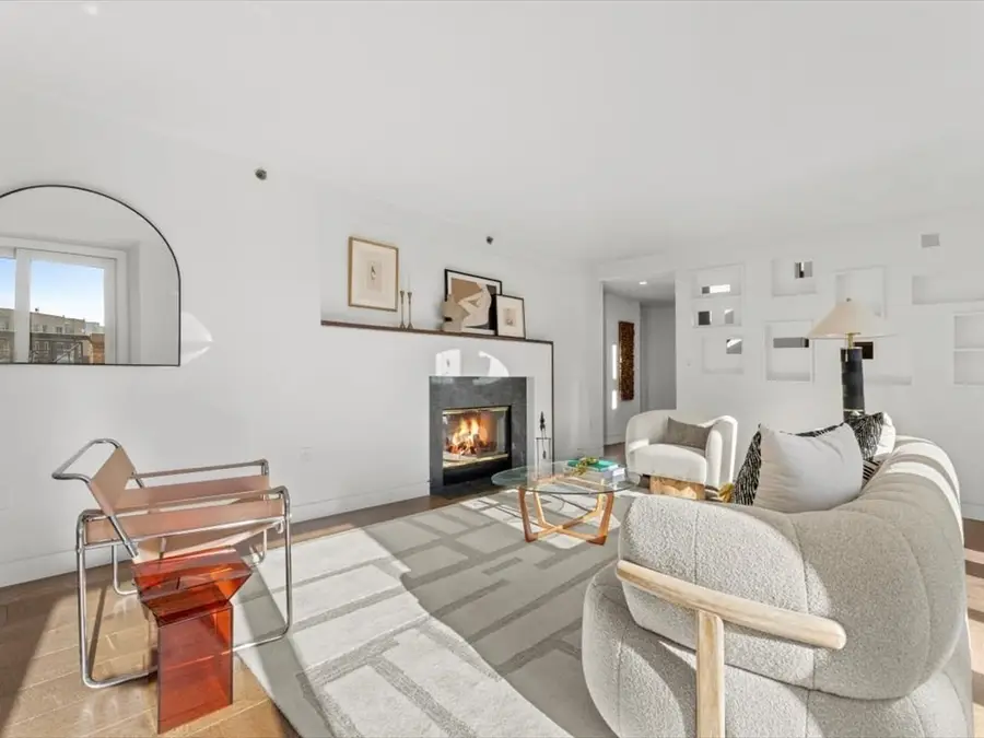 10 Rogers Street #PH4, Cambridge, MA 02142 - Image #3