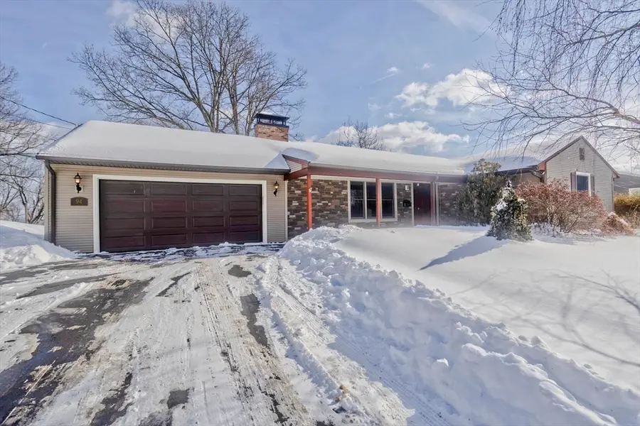 94 Vermont St., Holyoke, MA 01040 - Image #2