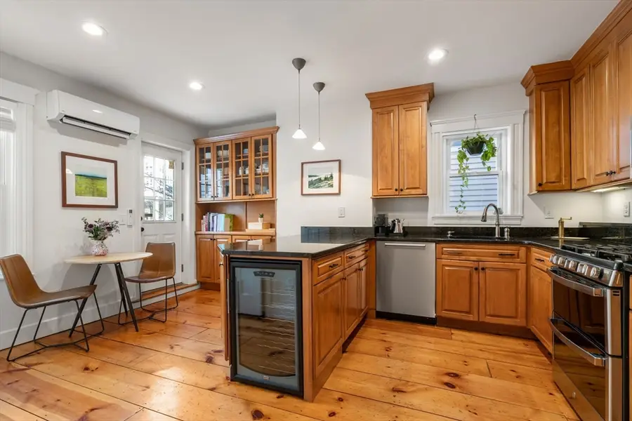 114 Elm St #2, Boston, MA 02129 - Image #3